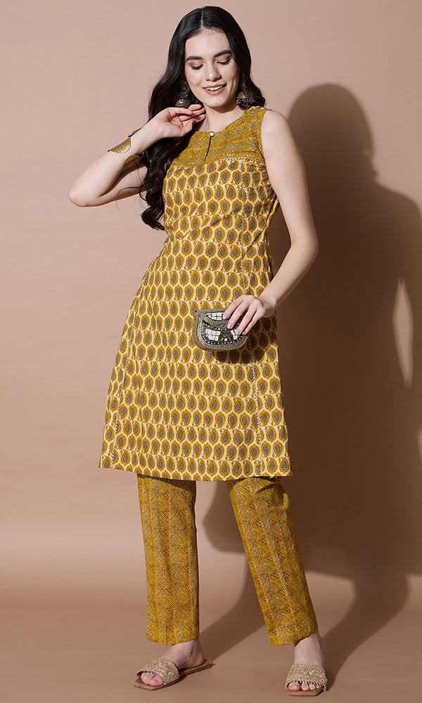 SLEEVELESS GOLDEN COTTON SUIT SET FOR WOMEN