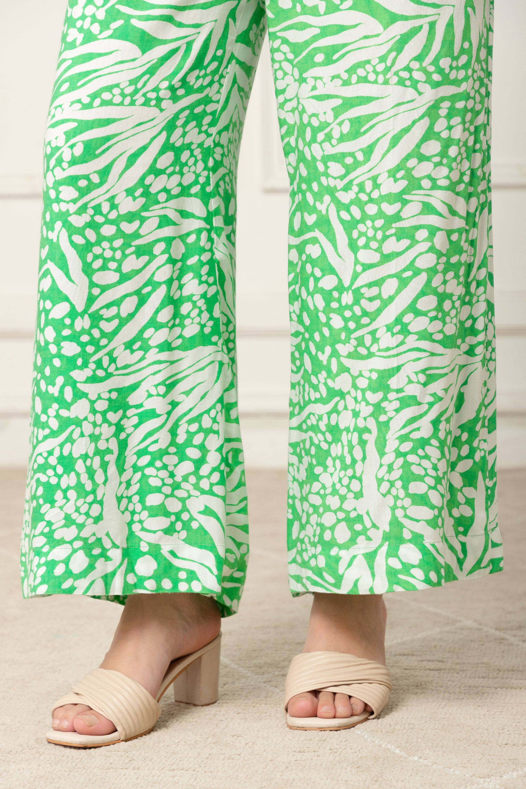 Green and White Printed Coord Set For Women